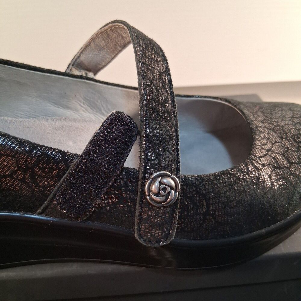 Alegria Flair Pewter Florette Mary Jane Wedge Pumps Women's Size 8.5 - Picture 9 of 13